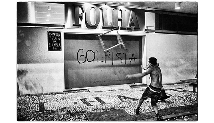 Foto de protesto no Brasil | Yan Boechat